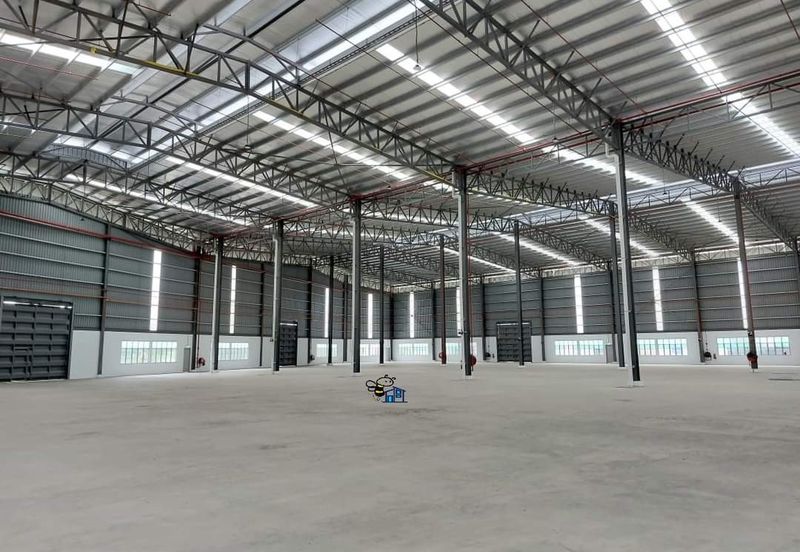 West Port, Pulau Indah