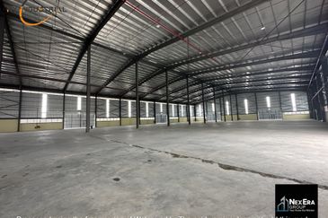 West Port, Pulau Indah