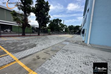 West Port, Pulau Indah