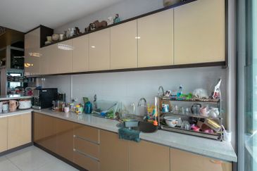 Duta Villa, Setia Alam