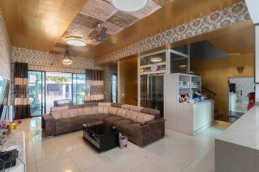 Duta Villa, Setia Alam