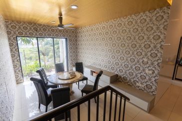 Duta Villa, Setia Alam