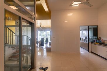 Duta Villa, Setia Alam