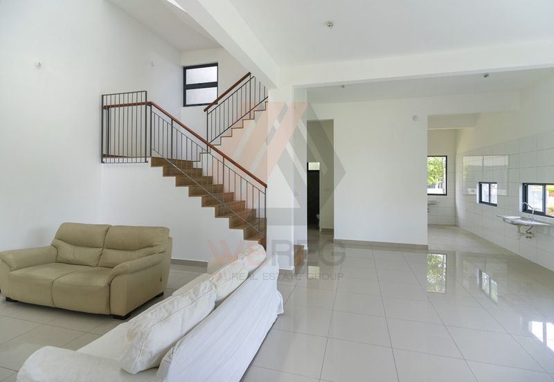 Lucent Residence @ twentyfive.7