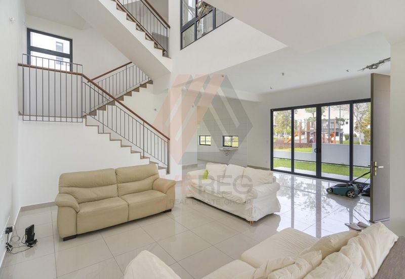 Lucent Residence @ twentyfive.7