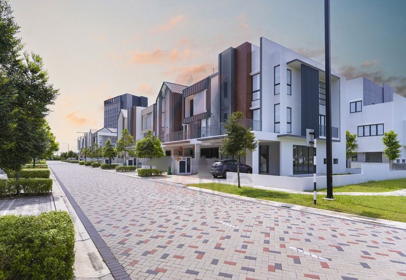 Lucent Residence @ twentyfive.7