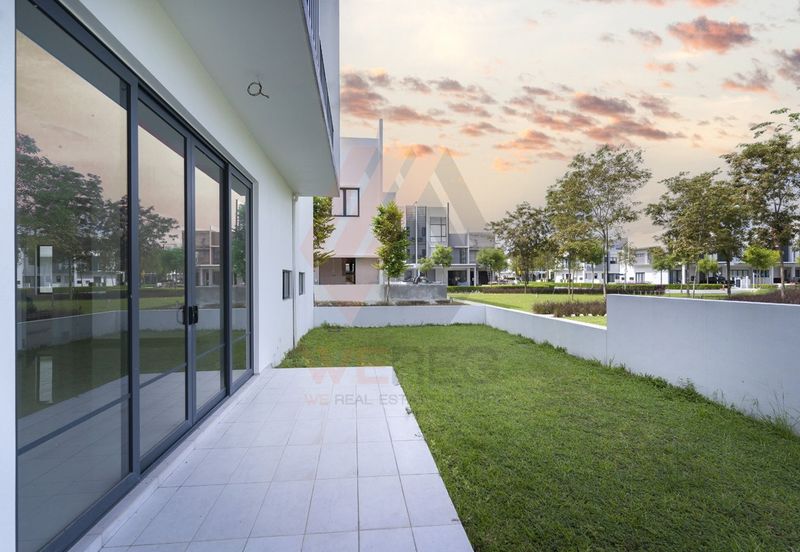 Lucent Residence @ twentyfive.7