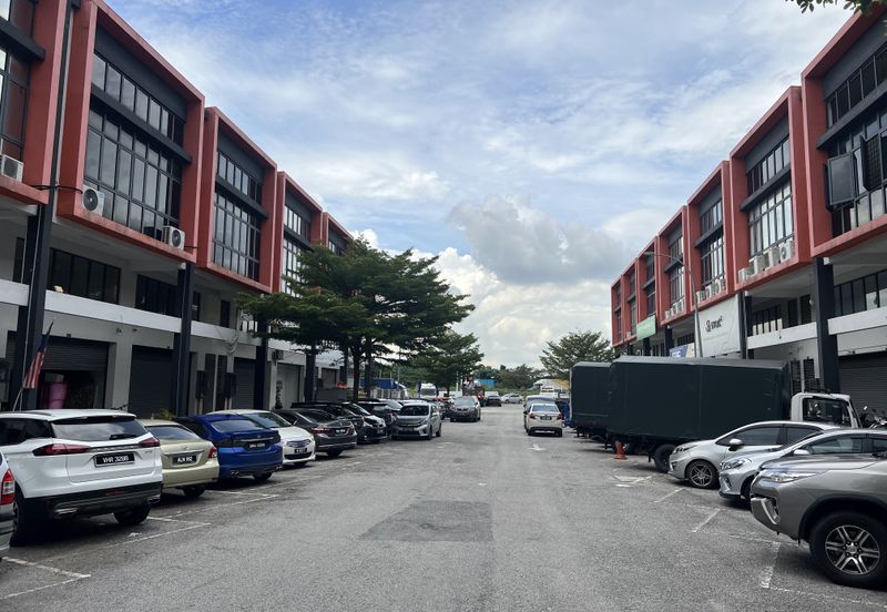 Kesas 32 Industrial Park