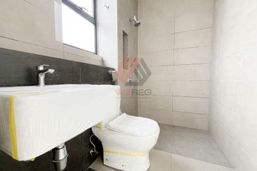 Robin @ Bandar Rimbayu