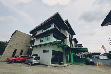 Bukit Jelutong Industrial Park