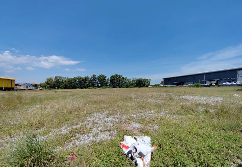 West Port, Pulau Indah