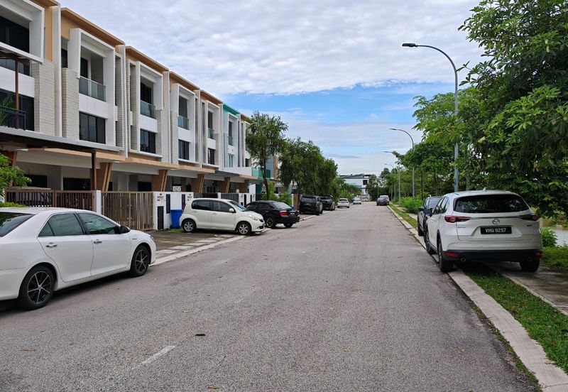 Jalan Setia Utama U13/37