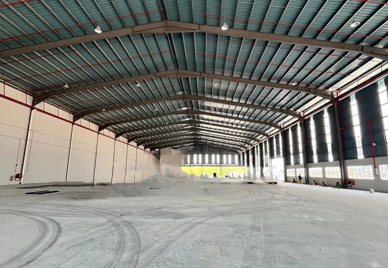 West Port, Pulau Indah