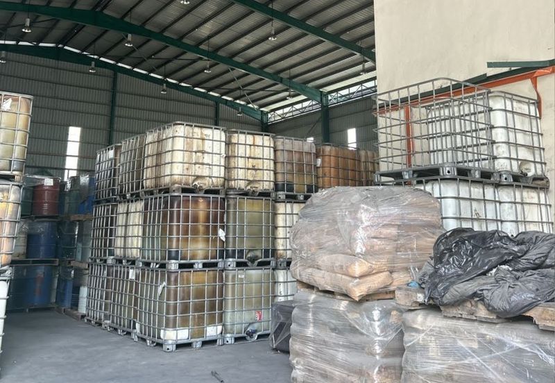 West Port, Pulau Indah