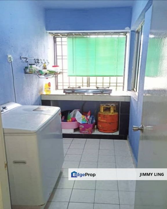 Below Market, Pangsapuri Permai, Bukit Kuda Klang, Selangor, Klang