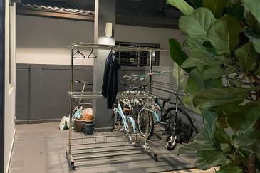 Jalan Cemara, Bandar Botanik