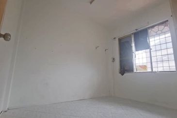 Pangsapuri Putra Impian, Taman Pinggiran Putra