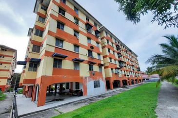 Flat PKNS Seksyen 19