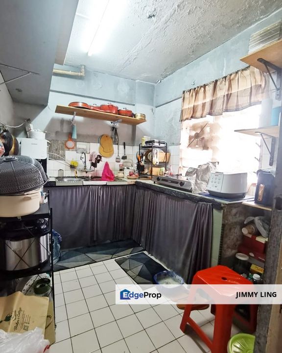 Tingkat 1, Flat PKNS Seksyen 19 Shah Alam, Selangor, Shah Alam