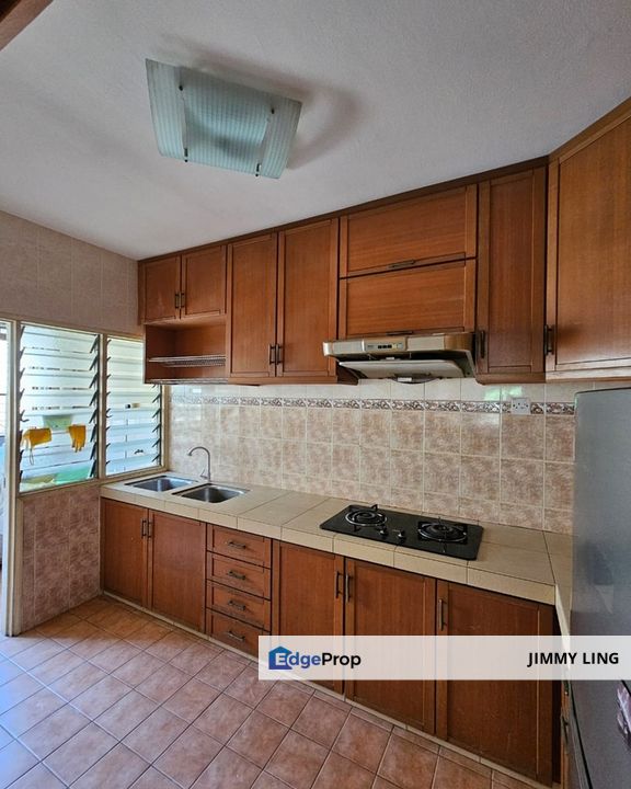 Pangsapuri Saraka, Taman Wawasan Puchong, Selangor, Puchong