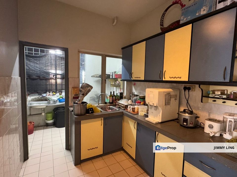 Below Market, Suria Kipark Damansara KL, Kuala Lumpur, Kepong