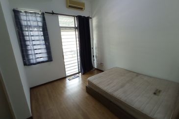 Town Villa, Taman Tasik Puchong