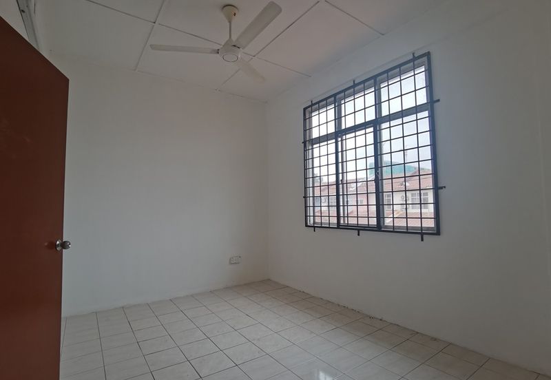 Jalan SP 4 @ Bandar Saujana Putra