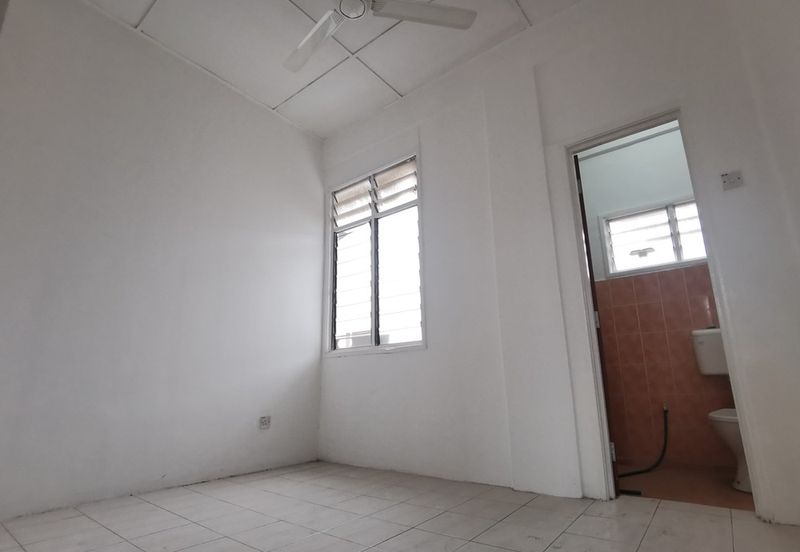 Jalan SP 4 @ Bandar Saujana Putra