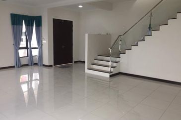 Anggun, Alam Nusantara