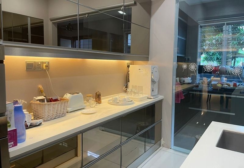 Jalan Cemara, Bandar Botanik