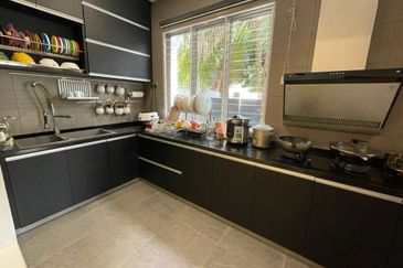 Jalan Cemara, Bandar Botanik