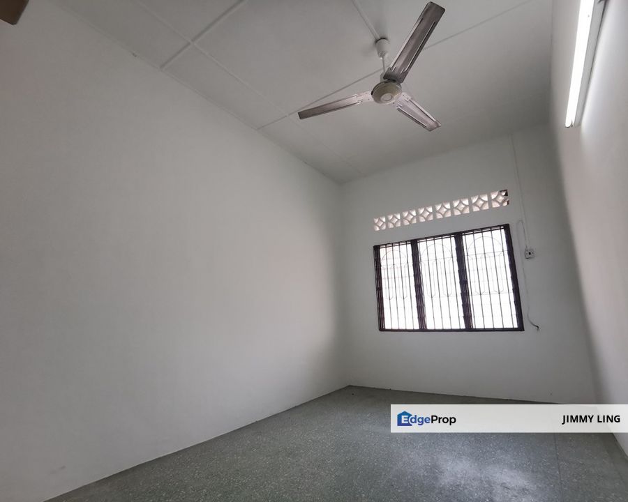 Booking RM1k ONLY, Single Storey Batu Belah Klang 20x85, Selangor, Klang