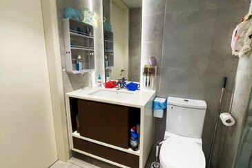 Hill10 Residence @ i-City