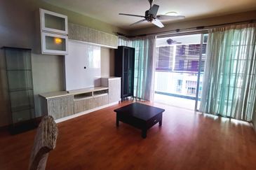 Perdana View Condominium