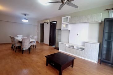 Perdana View Condominium