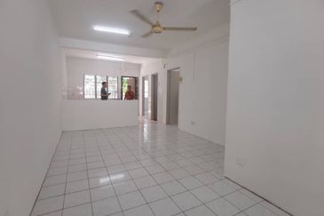 Jalan Sungai Rincing 32/65C