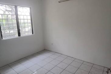 Jalan Sungai Rincing 32/65C