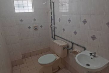 Jalan Sungai Rincing 32/65C