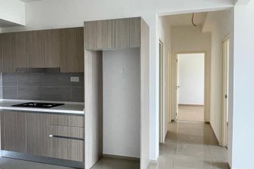 Gravit8 @ Klang South