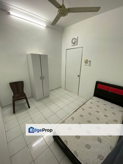 Male Room for rent at Taman Bayu Perdana Klang , Selangor, Klang