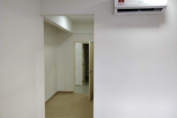 Gravit8 @ Klang South