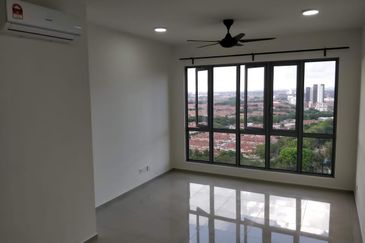 Gravit8 @ Klang South