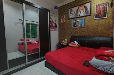 Port Klang (Pelabuhan Klang)