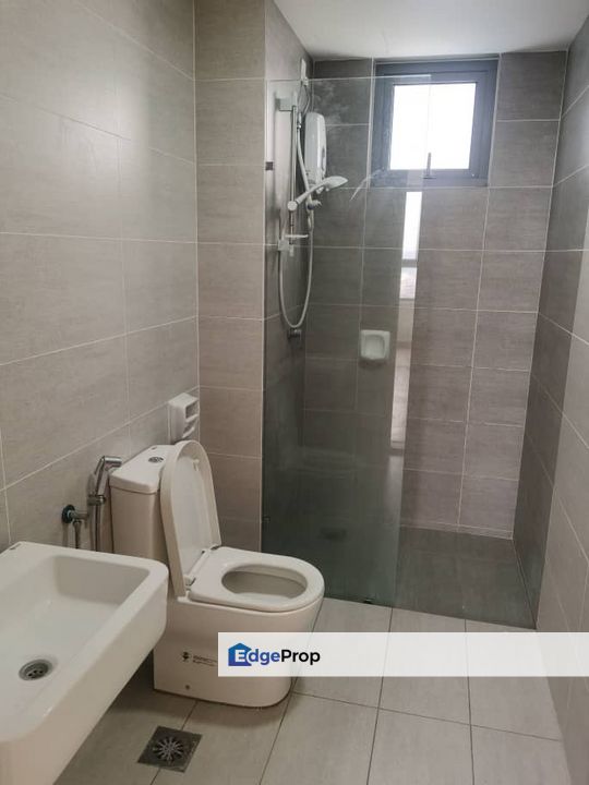 Gravit8 Bandar Bestari Klang , Selangor, Klang