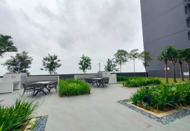 Gravit8 @ Klang South