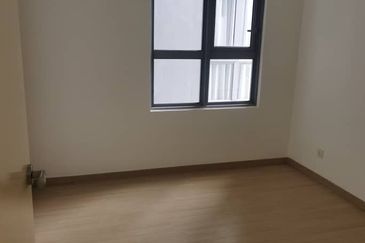 Gravit8 @ Klang South