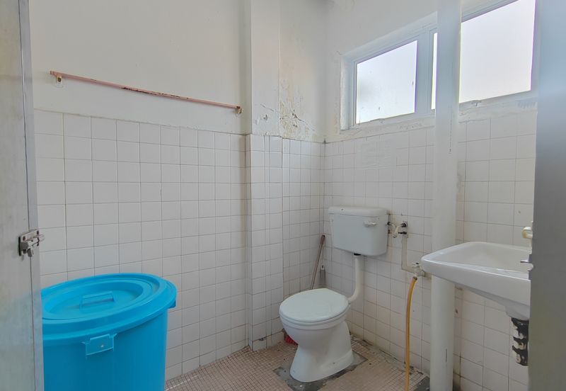 Teluk Pulai Commercial Center