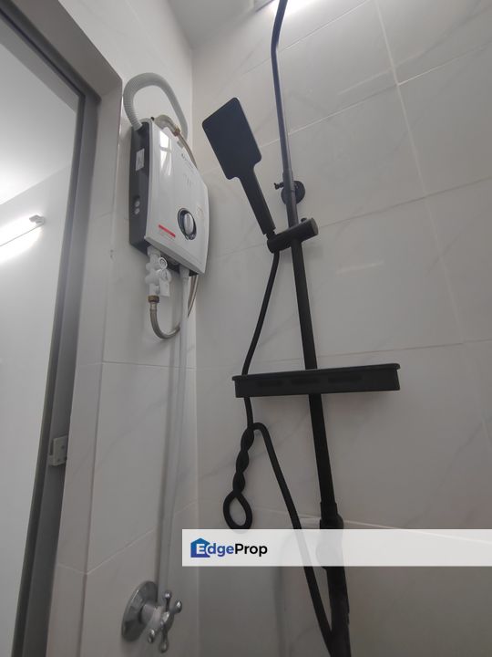 Female Room with Private bathroom for Rent, Selangor, Klang