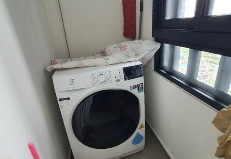 Adria Residence @ Gravit8