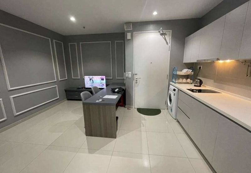 I Residence @ I City